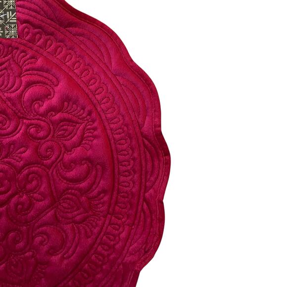 Tahari Medallion Burgundy Velvet Velour Placemats 16" Set of 4 Holiday NEW - Picture 5 of 7